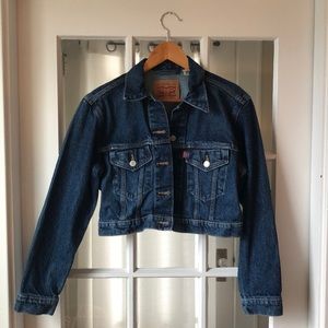NWOT Levi’s Cropped Trucker Jacket